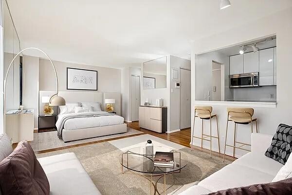 445 W 19th St in New York, NY - Building Photo