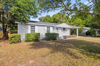 354 Chicago Ave in Valparaiso, FL - Building Photo - Building Photo