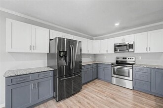 1404 W Pine St in Rogers, AR - Building Photo - Building Photo