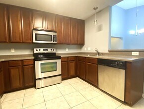 13827 Herons Landing Way in Jacksonville, FL - Building Photo - Building Photo