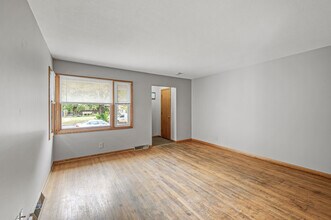841 25th Ave SE in Minneapolis, MN - Building Photo - Building Photo