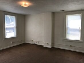 202 S Ash St in Centerville, IN - Building Photo - Building Photo