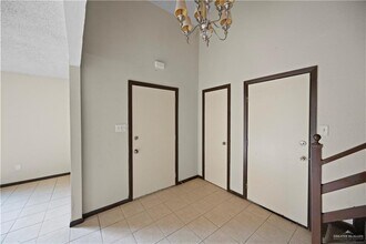 7016 N 17th St in McAllen, TX - Building Photo - Building Photo