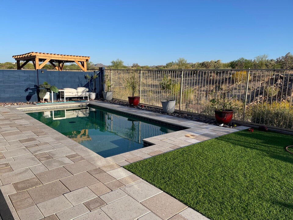 1065 E Silver Ray Dr in Oro Valley, AZ - Building Photo