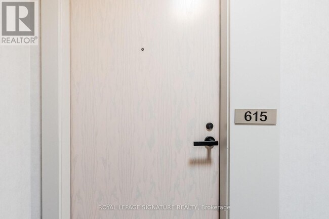 8 Interchange Wy in Vaughan, ON - Building Photo - Building Photo