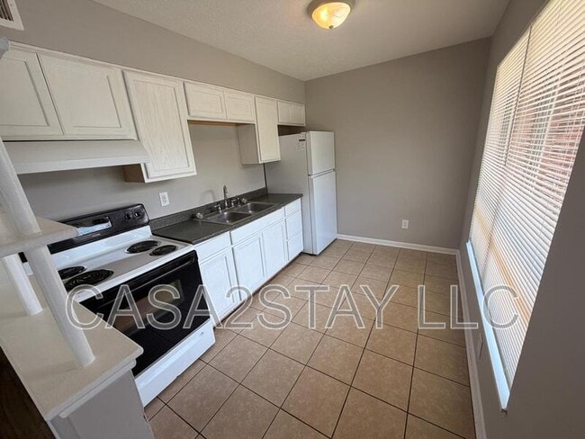property at 5104 Malibu Ct