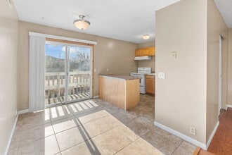 715 Allison Ave in Manhattan, KS - Building Photo - Building Photo