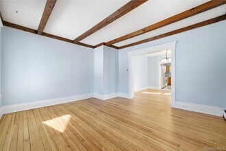 163 Ketcham Ave in Amityville, NY - Building Photo - Building Photo