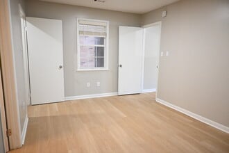 Swan Creek Apartments in Athens, AL - Building Photo - Building Photo