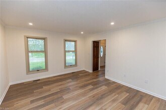 17016 Greenwood Dr in Strongsville, OH - Building Photo - Building Photo