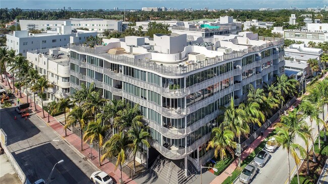 2100 Park Ave in Miami Beach, FL - Building Photo - Building Photo