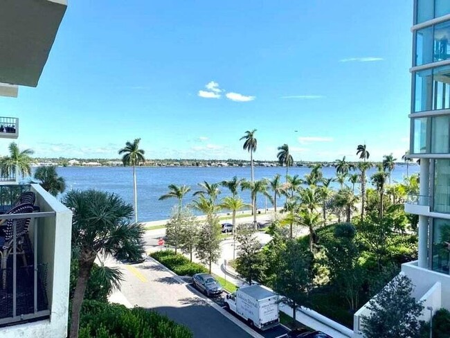 property at 1501 S Flagler Dr