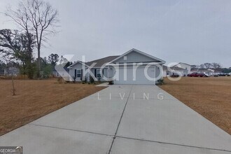 300 Hemlock Ct in Springfield, GA - Building Photo - Building Photo