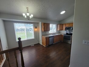 4779 S 3200 W in Roy, UT - Building Photo - Building Photo