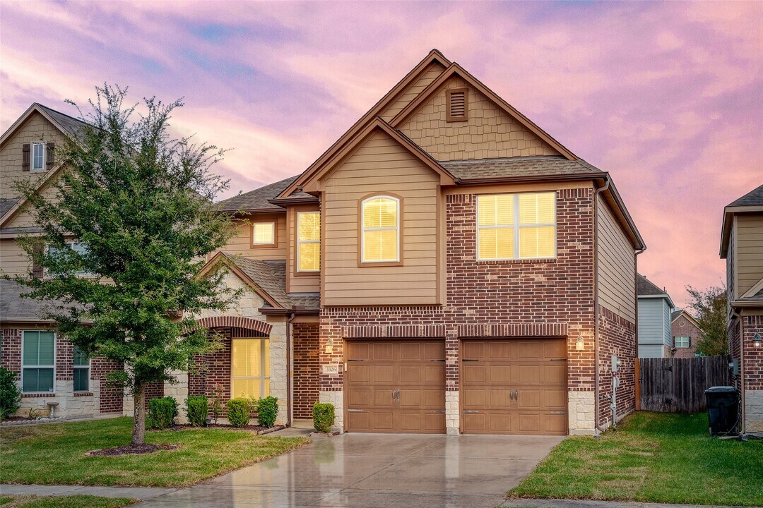3326 Coopers Ridge Way in Houston, TX - Building Photo