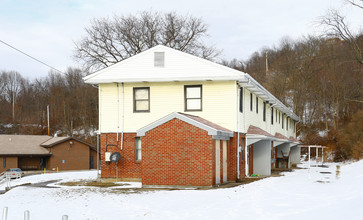 Economy Village Apartments in Ambridge, PA - Building Photo - Building Photo