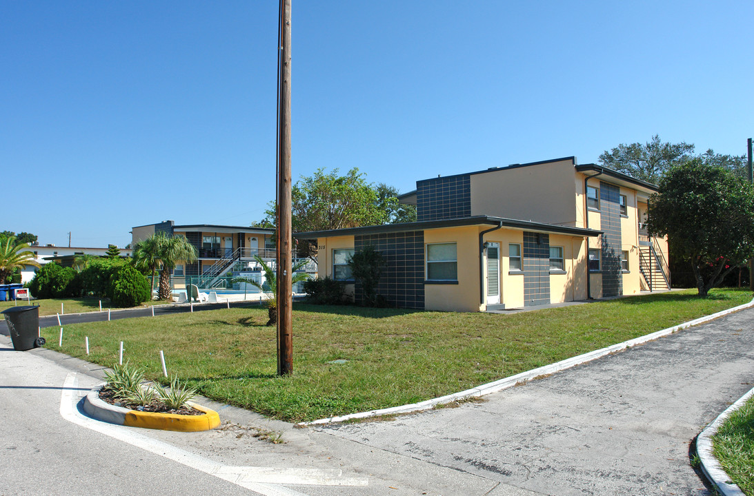 315 S Nimbus Ave in Clearwater, FL - Building Photo