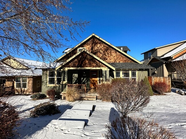 4235 SW Rhyolite Pl in Redmond, OR - Building Photo - Building Photo