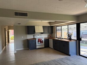 15730 Corsair Rd in Houston, TX - Building Photo - Building Photo