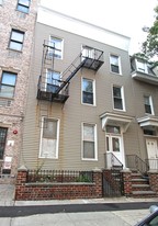 48 India St in Brooklyn, NY - Building Photo