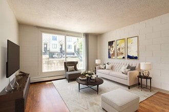 Sandstone Manor in Calgary, AB - Building Photo - Building Photo