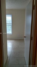 1600 SW 44th Ave-Unit -1600 in Fort Lauderdale, FL - Building Photo - Building Photo
