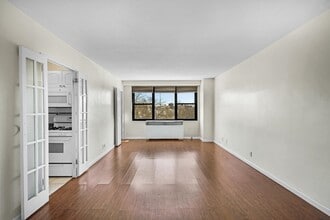 201 St Pauls Ave in Jersey City, NJ - Building Photo - Building Photo