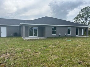 5335 Pebble Beach Dr in Sebring, FL - Foto de edificio - Building Photo