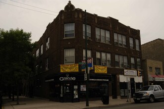 6632 N Clark St in Chicago, IL - Building Photo - Building Photo