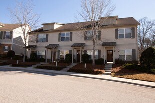 215 Oconee River Cir in Athens, GA - Building Photo