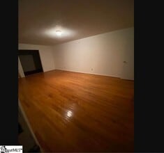 807 W Hampton St in Laurens, SC - Building Photo - Building Photo