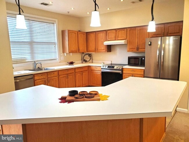 2433 Wentworth Dr in Crofton, MD - Building Photo - Building Photo