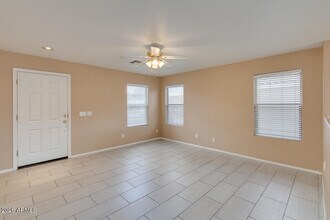 25787 W Lynne Ln in Buckeye, AZ - Building Photo - Building Photo