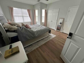 2945 Chinkapin Oak Ln in Woodbridge, VA - Foto de edificio - Building Photo