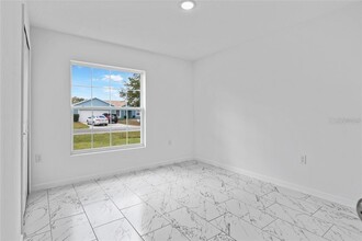 562 Maricopa Dr in Kissimmee, FL - Building Photo - Building Photo