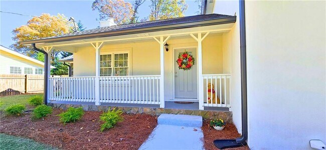 2826 Whippoorwill Cir NW in Duluth, GA - Building Photo - Building Photo