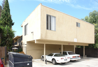 4645 Arizona St in San Diego, CA - Building Photo - Building Photo