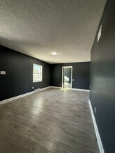 1266 Russwood Rd in Memphis, TN - Building Photo - Building Photo