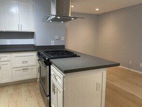1124 6th St in Santa Monica, CA - Building Photo - Building Photo
