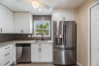 10283 114th Terrace N in Largo, FL - Building Photo - Building Photo