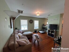 171 Walnut St, Unit 5 in Somerville, MA - Building Photo - Building Photo