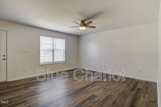 1104 E Geer St in Durham, NC - Foto de edificio - Building Photo
