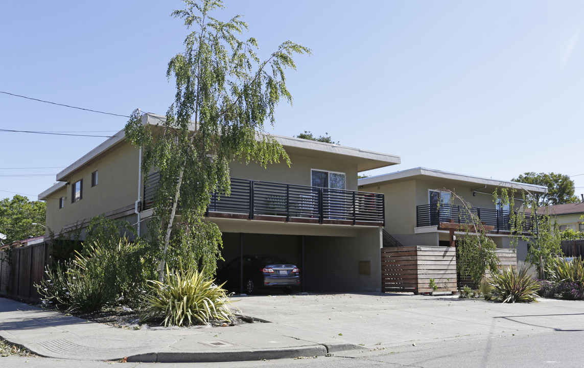 992 44th St in Emeryville, CA - Building Photo