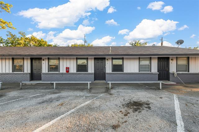 1585 N Mill St in Lewisville, TX - Building Photo