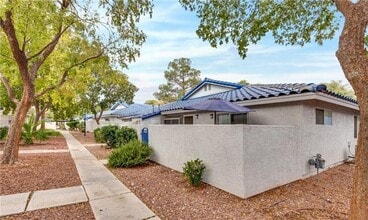 2116 Willowbury Dr in Las Vegas, NV - Building Photo - Building Photo