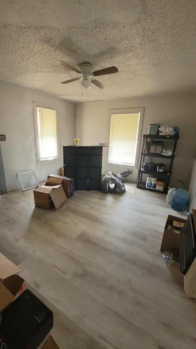 201 E Walnut Ave in Duncan, OK - Building Photo - Building Photo