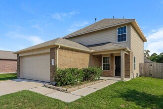 3102 Same Way in Houston, TX - Building Photo - Building Photo