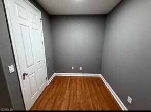 225 Windmill Ct in Phillipsburg, NJ - Building Photo - Building Photo