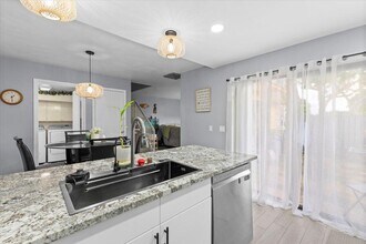 2704 27th Way in West Palm Beach, FL - Building Photo - Building Photo