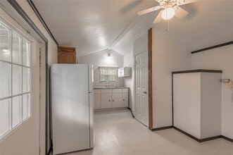 128 Johnnie St in Trinity, TX - Building Photo - Building Photo